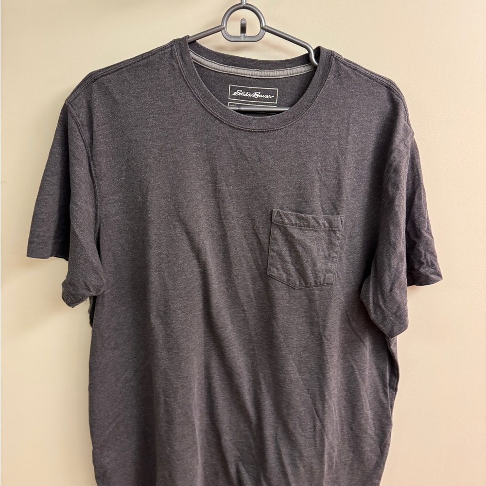 Eddie Bauer Men's Charcoal Pocket Tee
